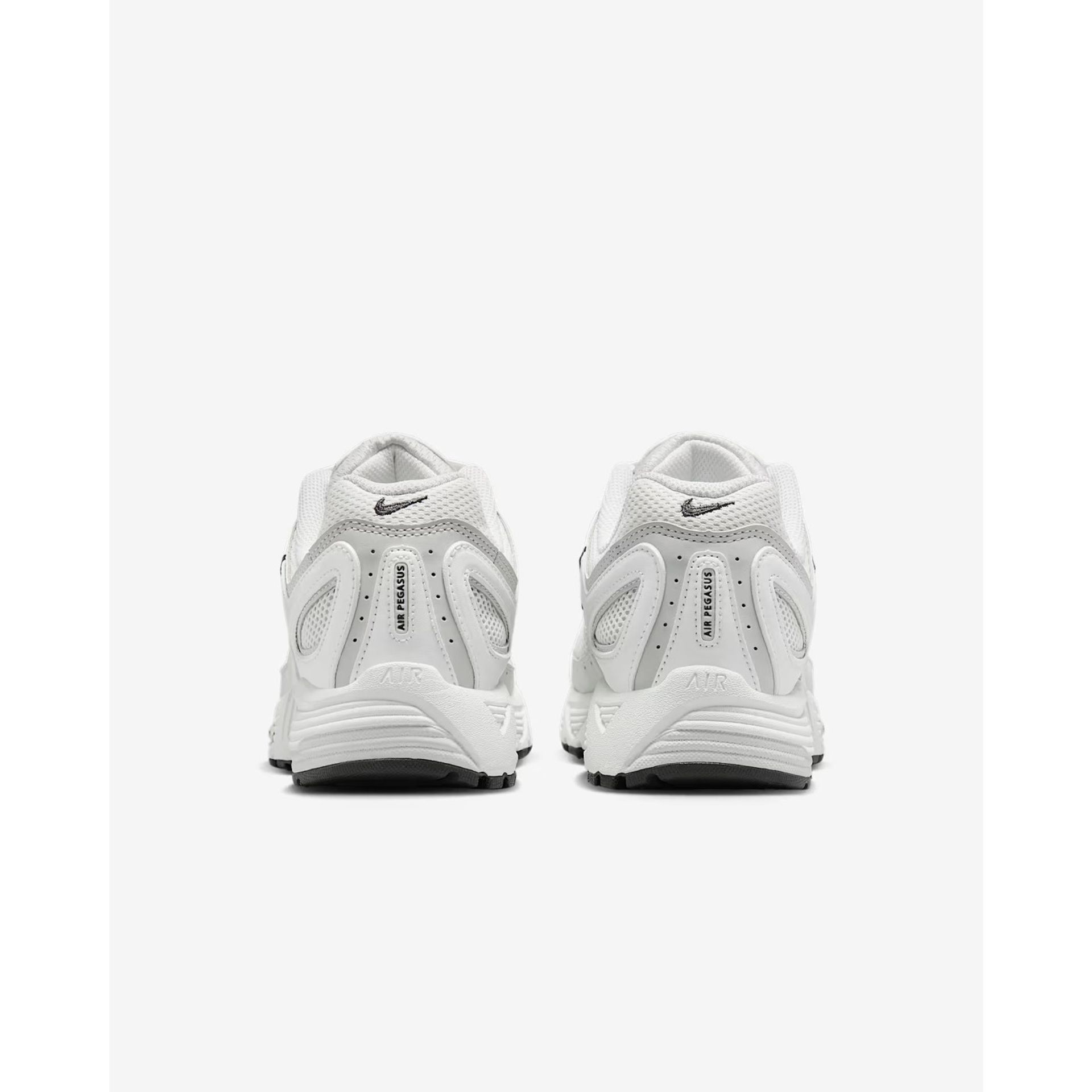 Nike HQ5718-103 – Sportschoenen - Afbeelding 3